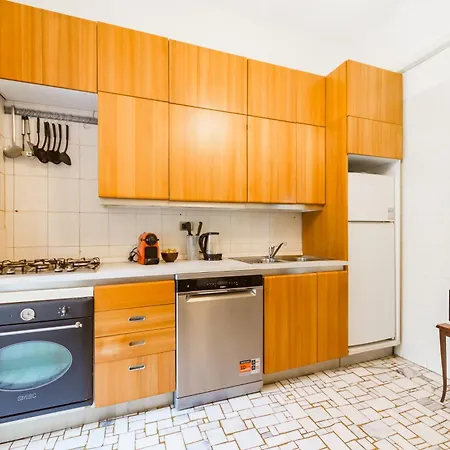 Lejlighed Garden Flat *